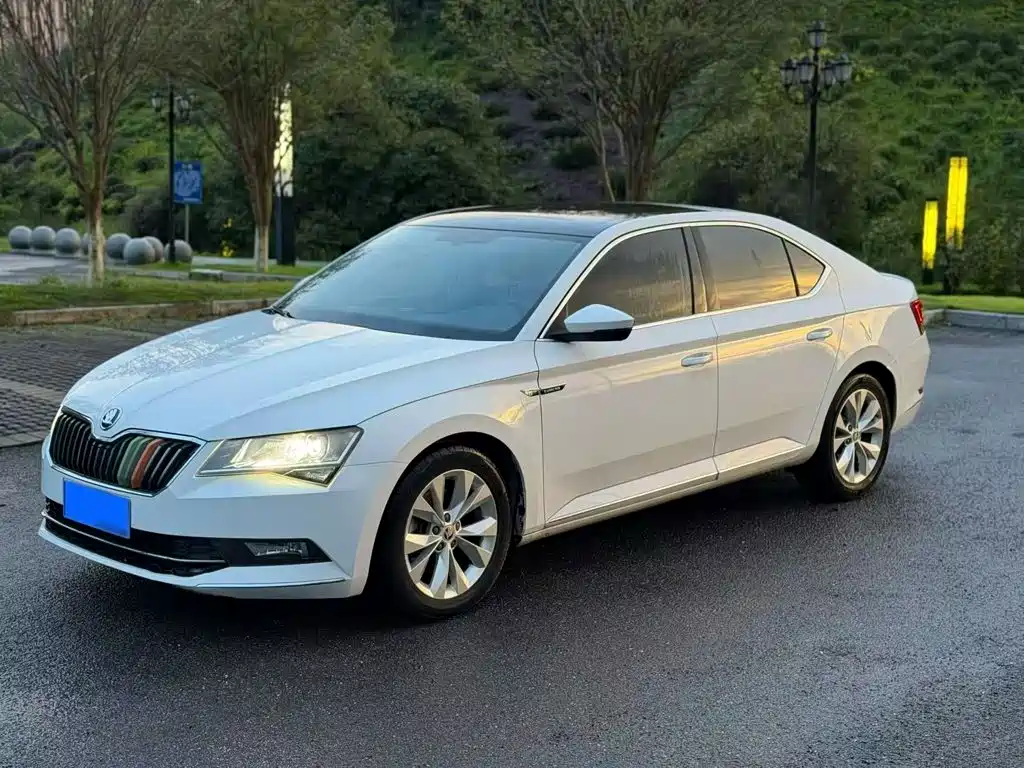 Škoda Superb 2018 — пригон из Китая