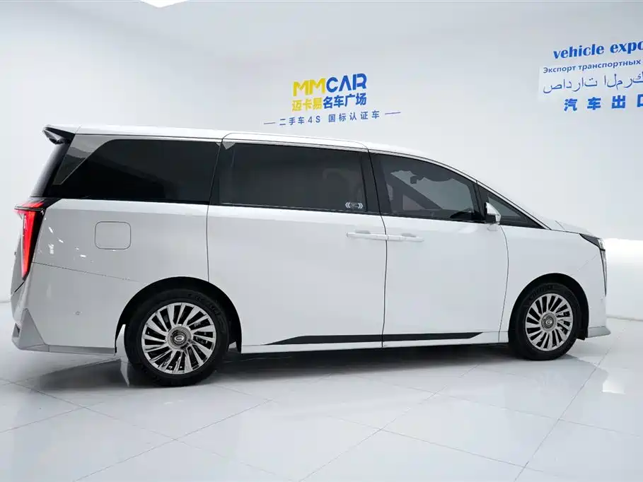 GAC TRUMPCHI M8