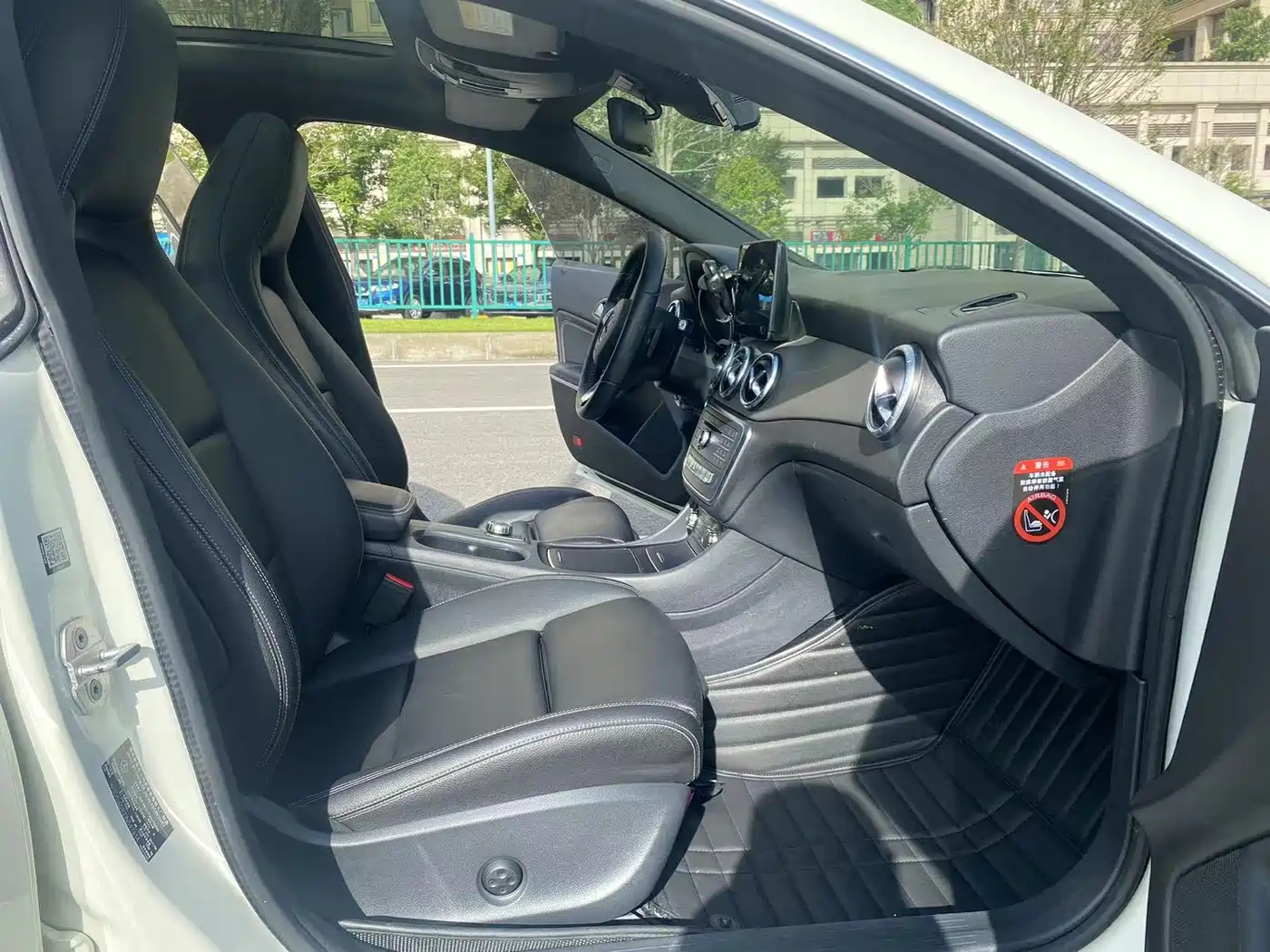 Mercedes-Benz CLA (Import) 2017 Facelift CLA 200 Style фото 10