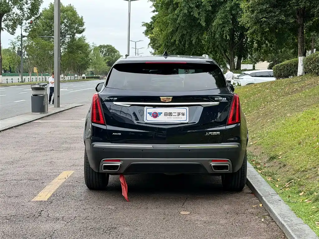 CADILLAC XT5