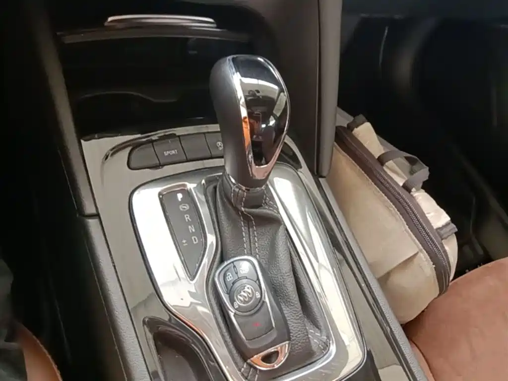 Buick Regal 2019 20T Elite China VI фото 14