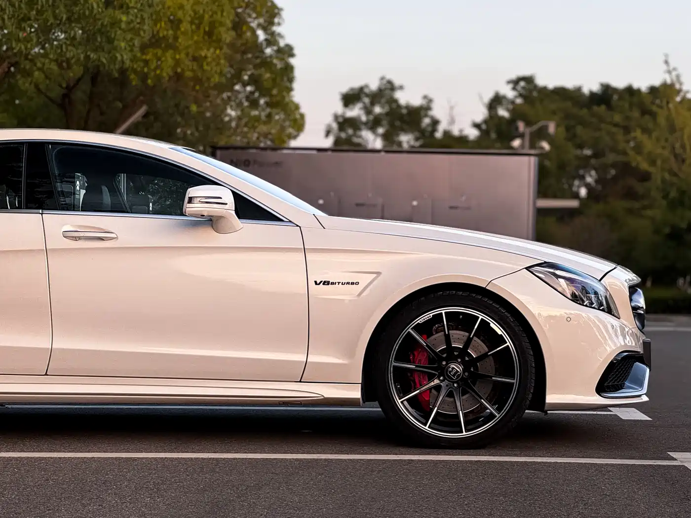 Mercedes-Benz CLS AMG 2015 AMG CLS 63 4MATIC фото 12