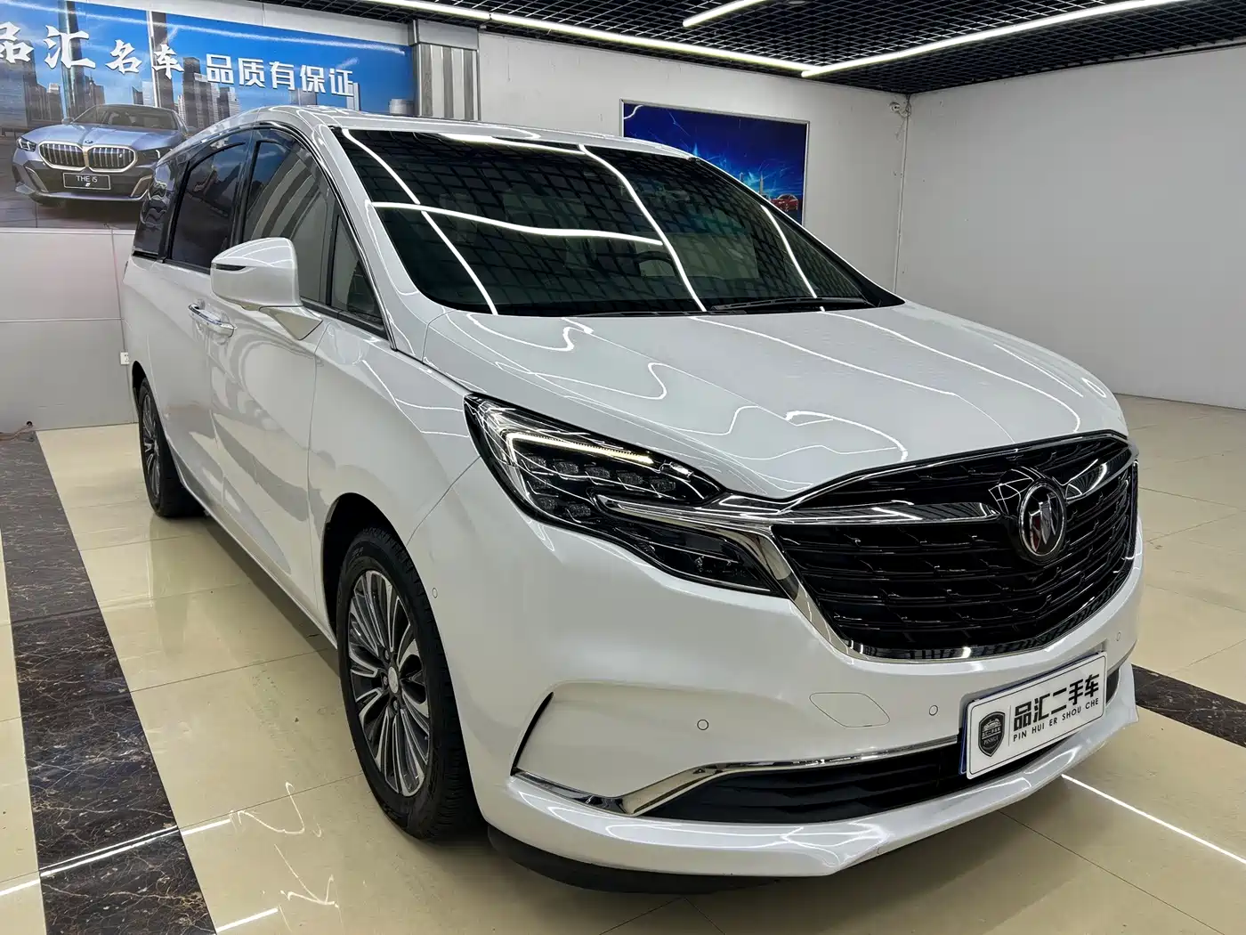 Фото 3 - Buick GL8