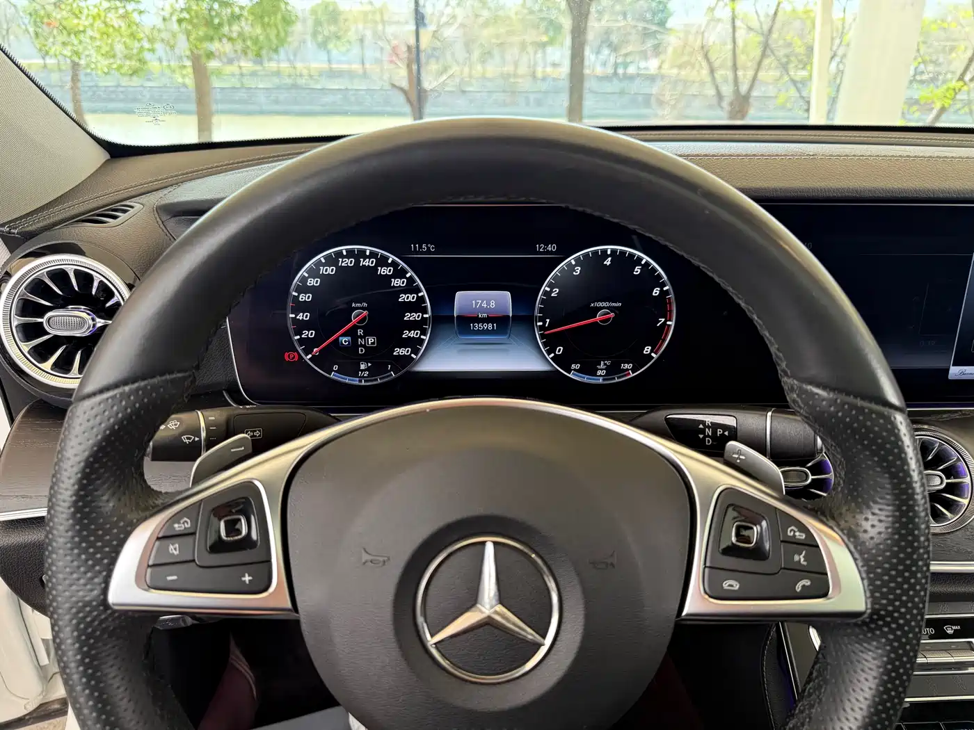 Mercedes-Benz E-Class 2018 E 200 L Sport фото 19