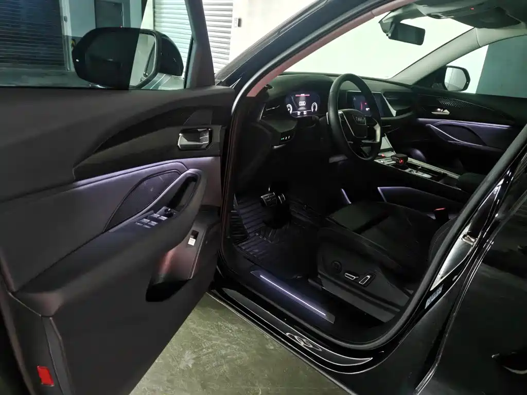 Audi Q6 2025 2024 40 TFSI quattro Cloud View Yulin Package 7-seater