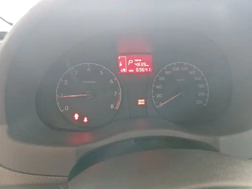 Hyundai Verna 2014 1.4L Automatic Smart GLS фото 12
