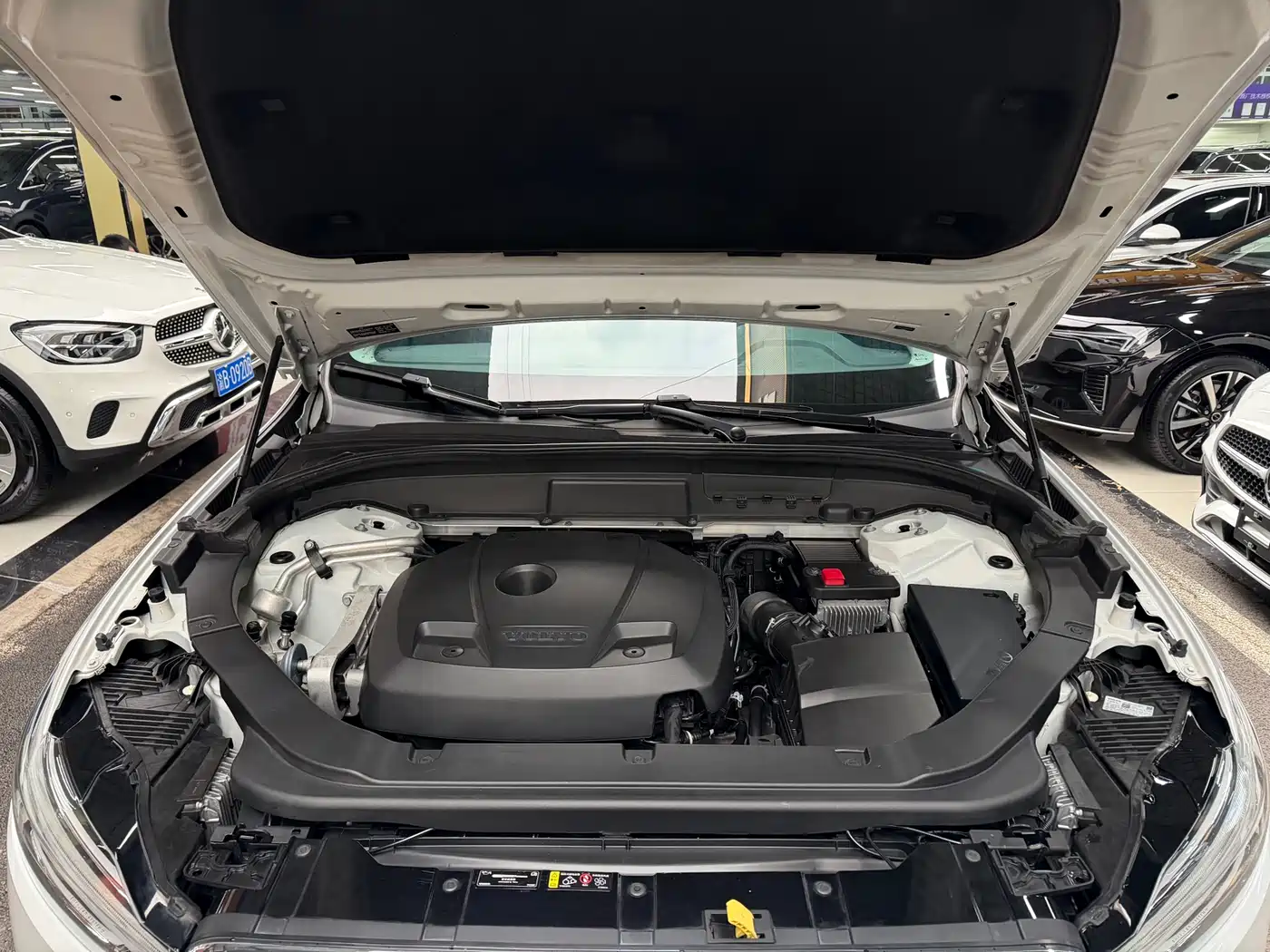 Фото 34 - Volvo XC60