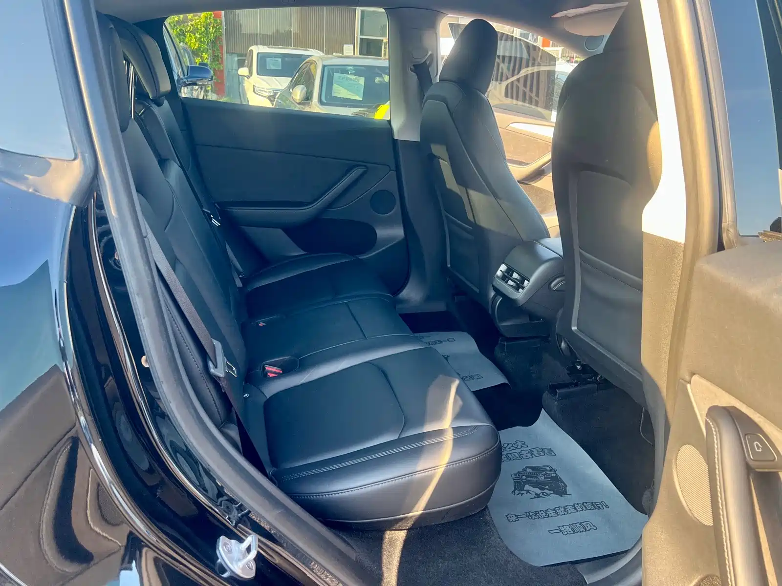 Photo 18 - Tesla Model Y
