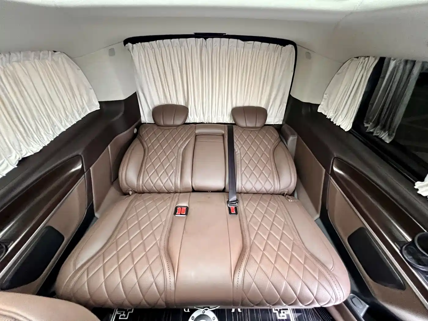Mercedes-Benz V-Class 2021 V 260 Pilot Edition фото 12