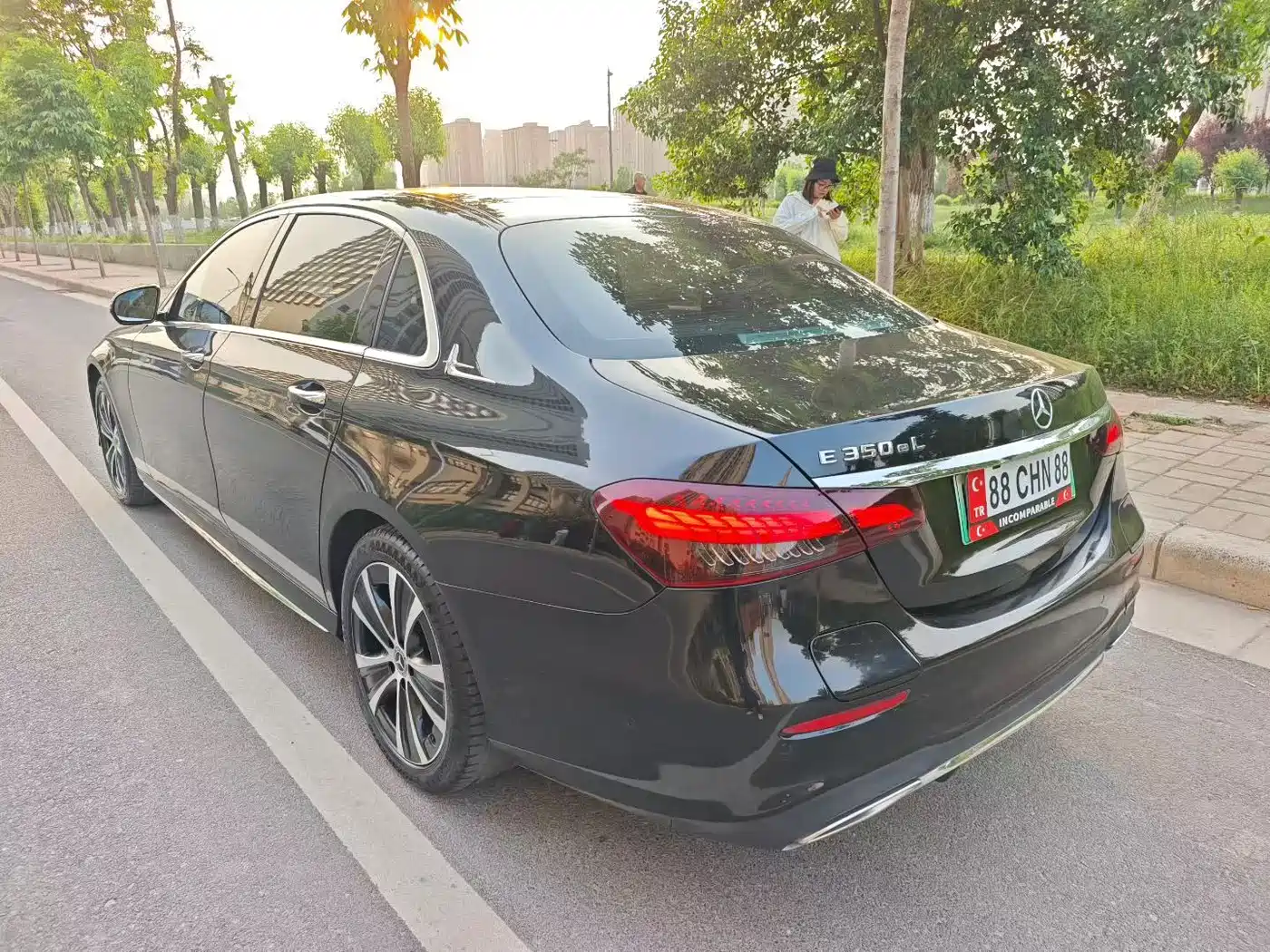 Mercedes-Benz E-Class New Energy 2023 E 350 e L Plug-in Hybrid Sport Sedan фото 7
