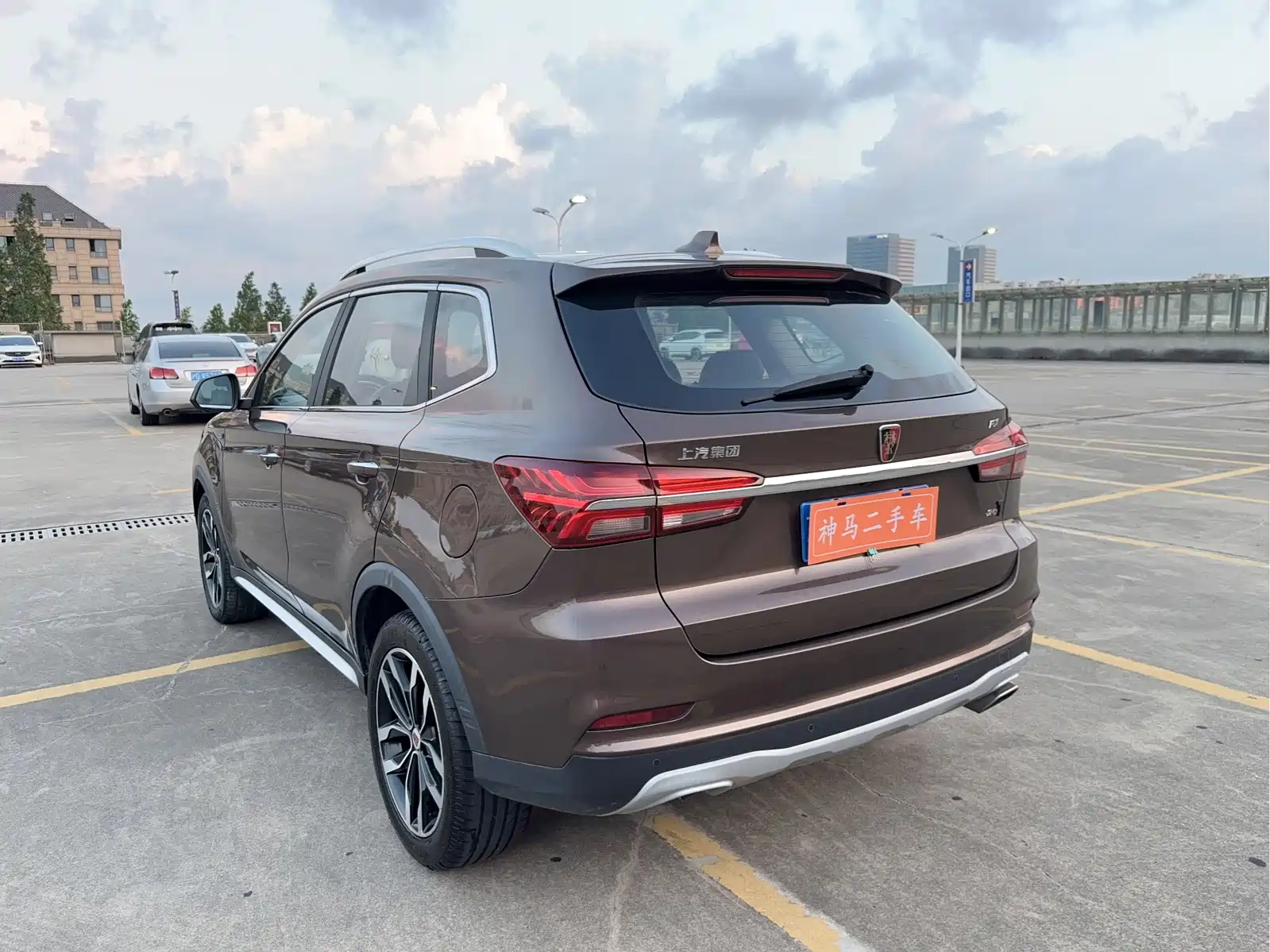 Фото 4 - Roewe RX5