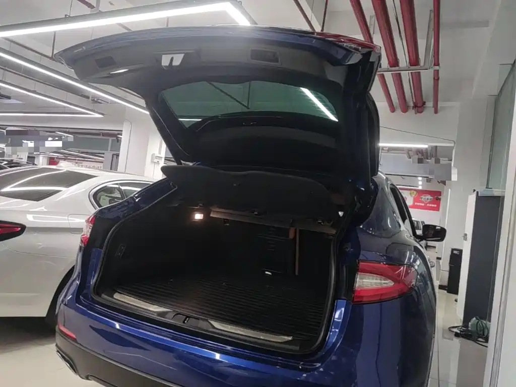صورة 19 - Maserati Levante