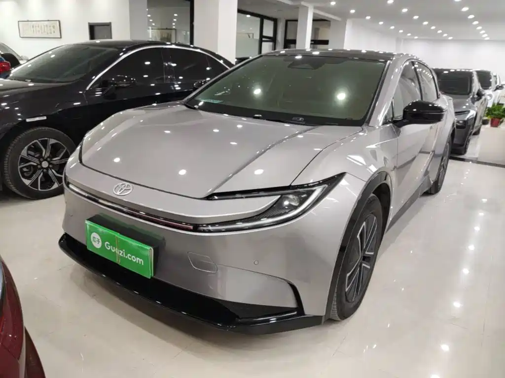 Toyota bZ5 2025 550 JOY