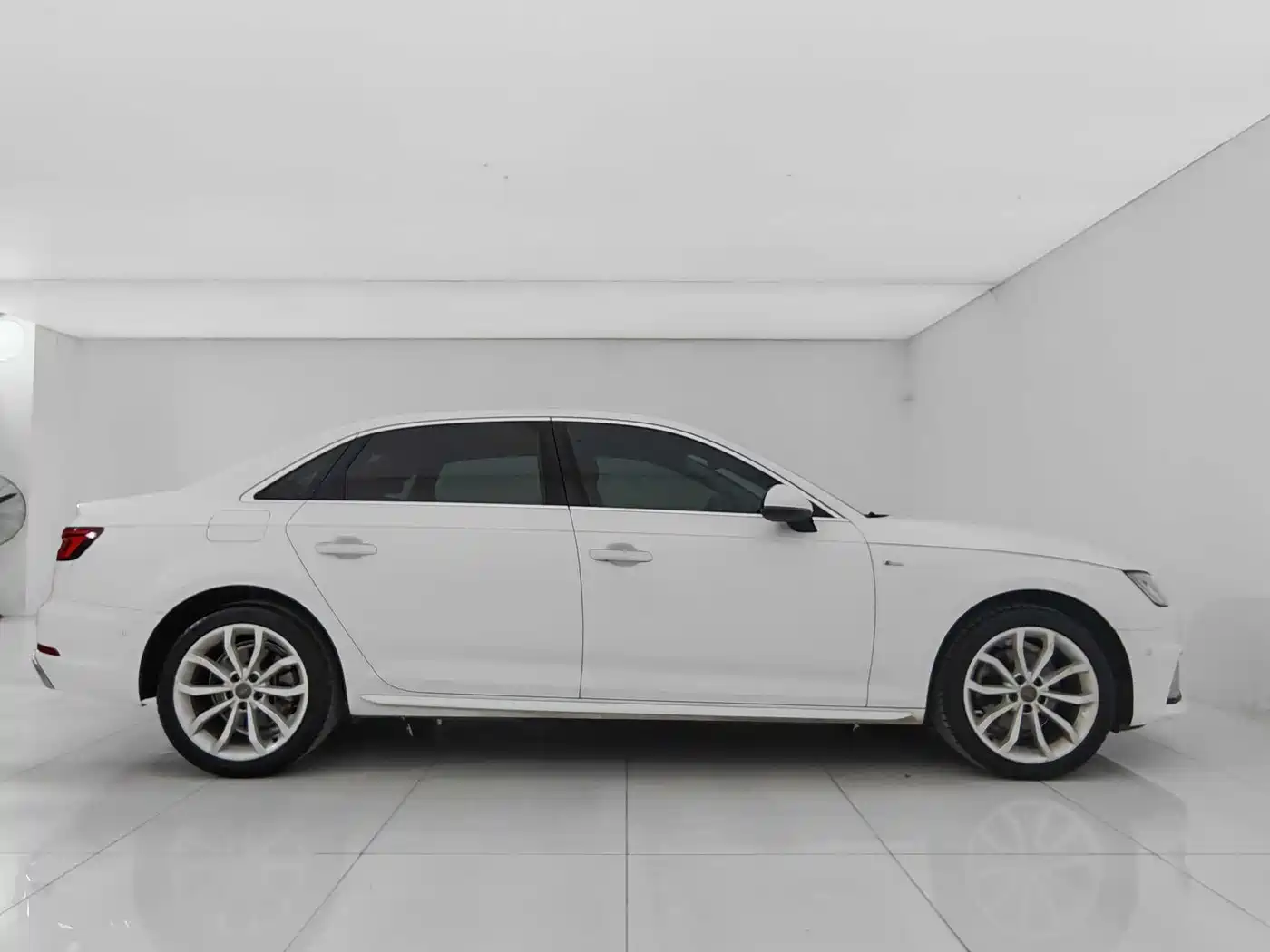 Audi A4L 2019 40 TFSI Fashion (China VI) фото 23