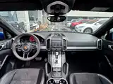 Photo 5 - Porsche Cayenne