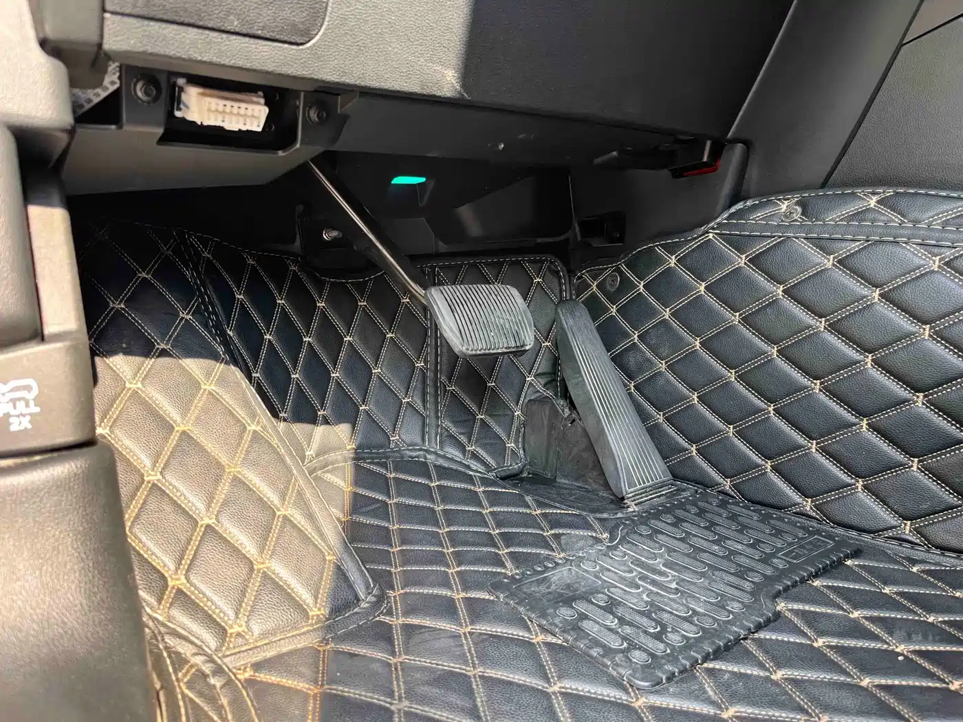 Ford Explorer 2020 2020 EcoBoost 285 AWD Titanium Edition 6-Seater