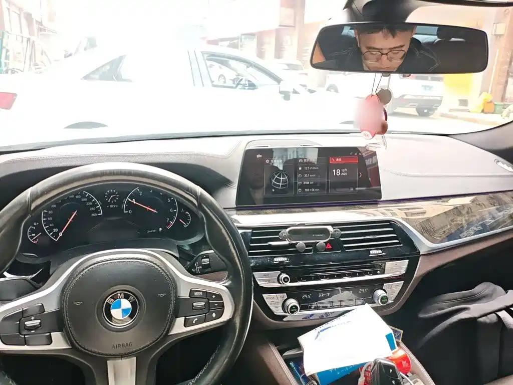 Фото 3 - BMW 5 Series