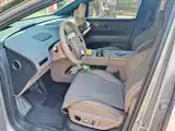 Photo 9 - Li Auto i6