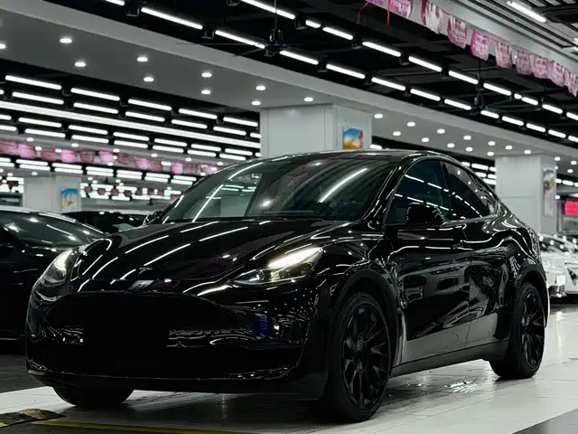 Tesla Model Y 2022 Facelift Long Range All-Wheel Drive Version