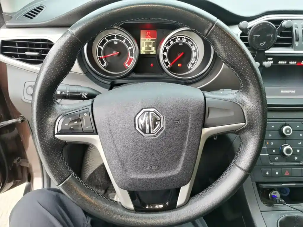 Фото 7 - MG Roewe RX5