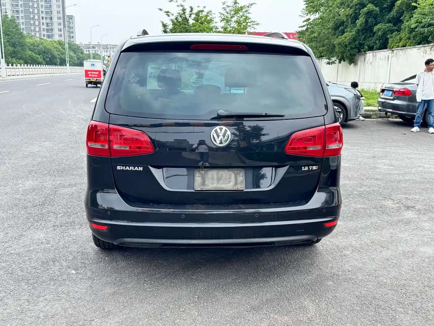 Volkswagen Sharan 2013 1.8TSI Standard фото 19