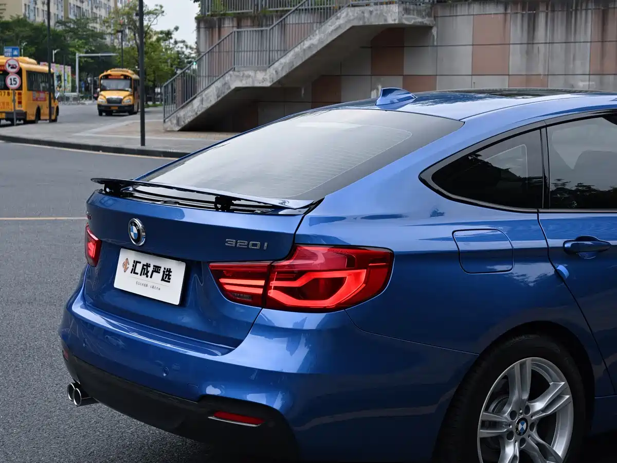 BMW 3 Series GT 2019 320i M Sport Model фото 13