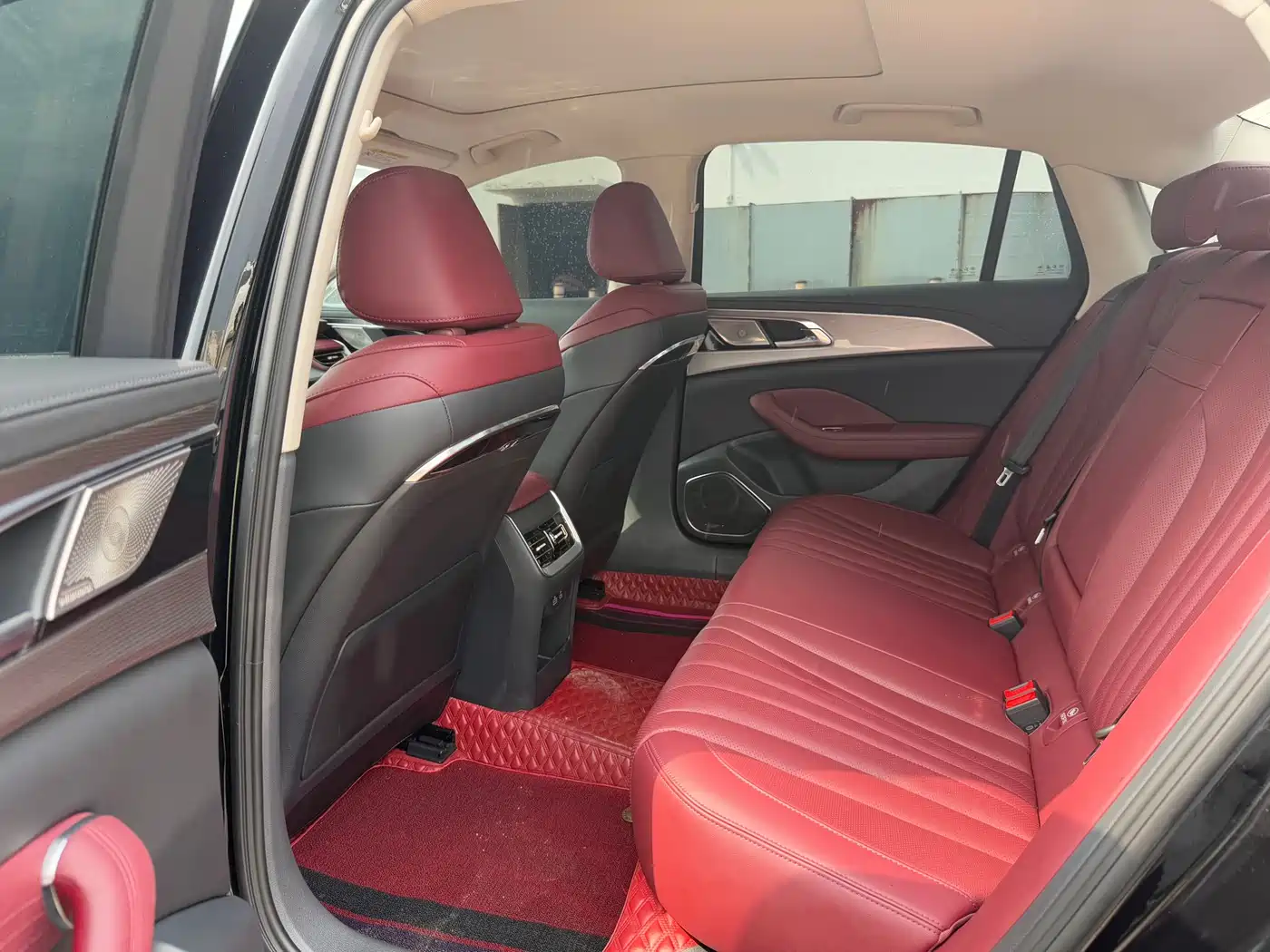 Hongqi H5 2023 1.5T DCT Smart Connect Flag Rhythm фото 13