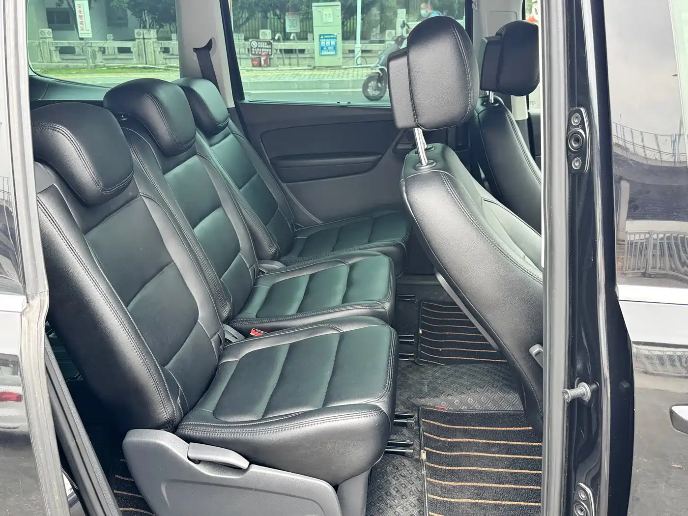 Volkswagen Sharan 2013 1.8TSI Standard фото 16