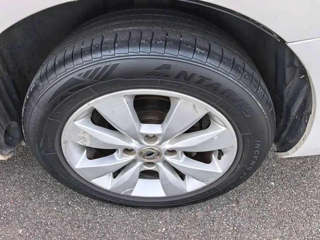Dongfeng Aeolus L60 2018 2015 1.8L Automatic New Enjoyment Type