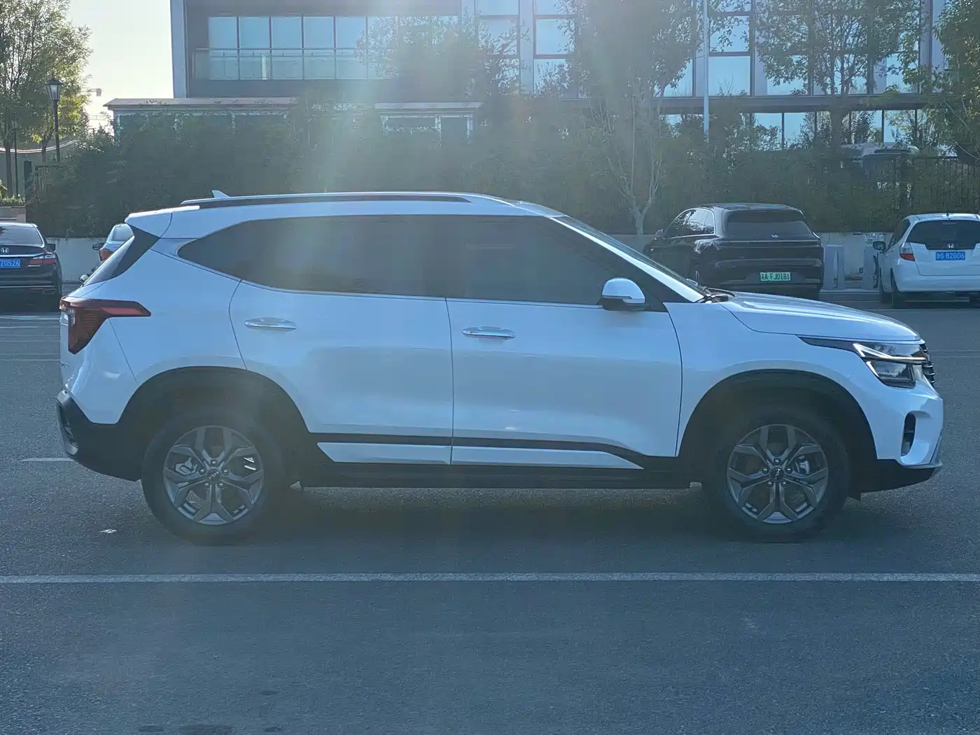 Kia Seltos 2023 2023 1.5L CVT Luxury Edition