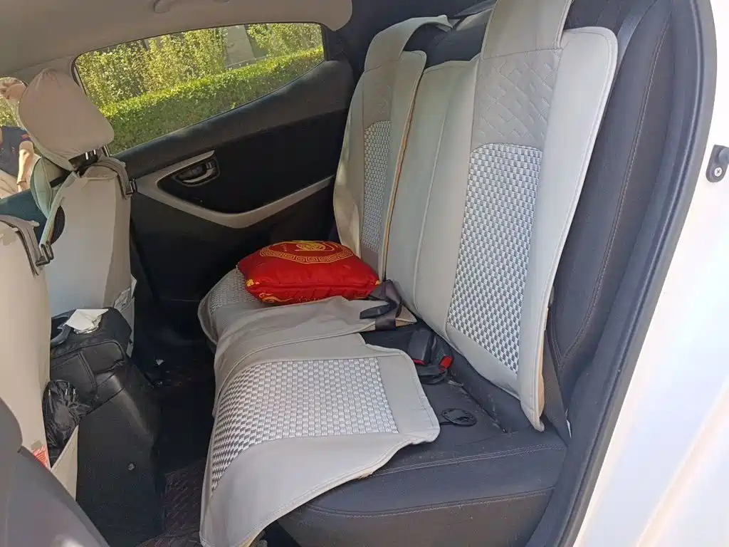Hyundai Langdong 2015 2015 1.6L Auto Trend