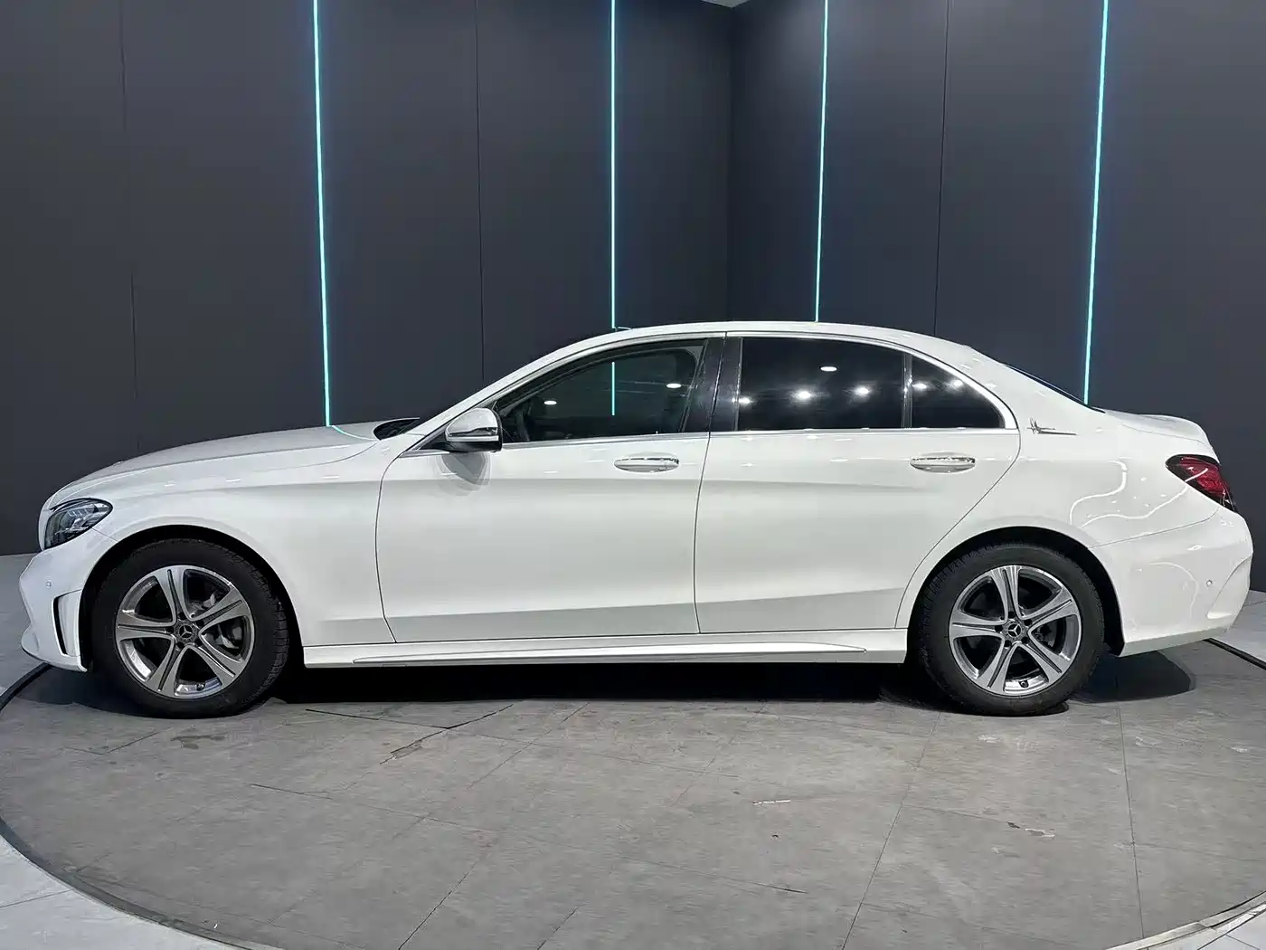 Mercedes-Benz C-Class 2021 C 260 L Sport Edition фото 4