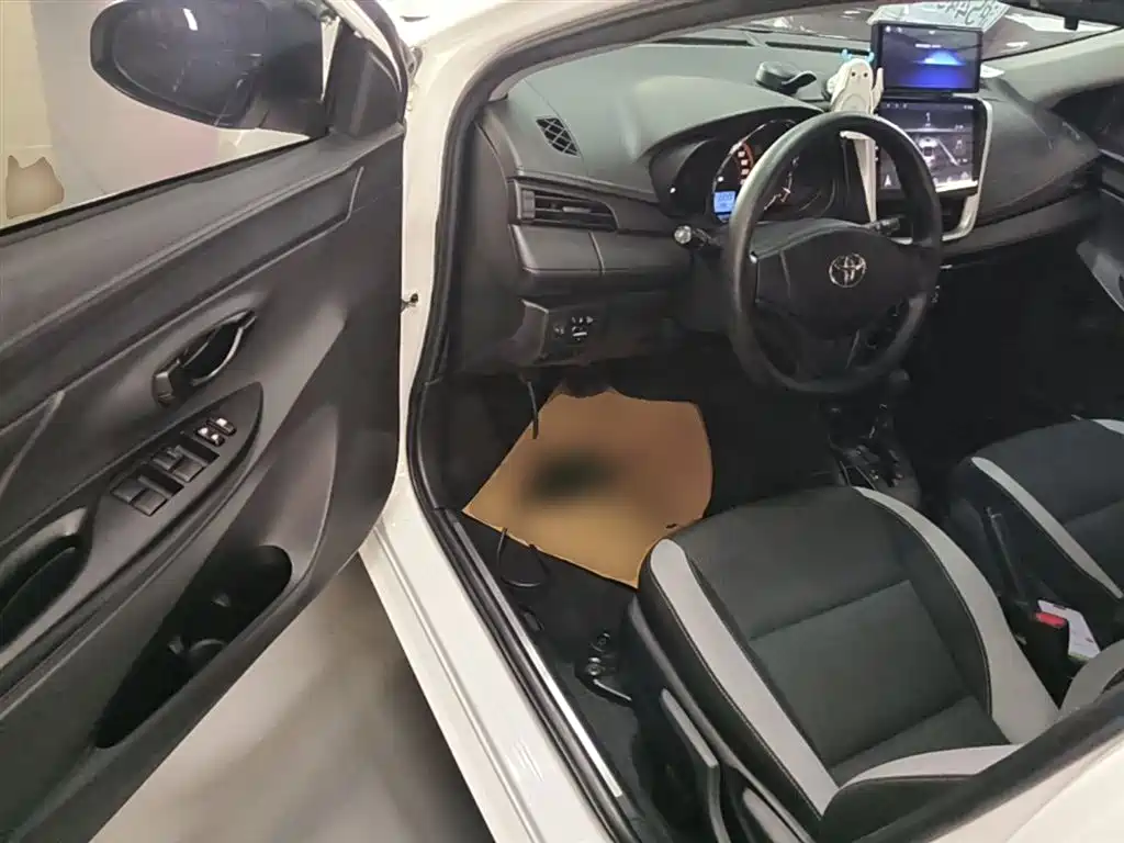 Toyota YARiS L Zhi Xuan 2020 1.5L CVT Leading Edition фото 16