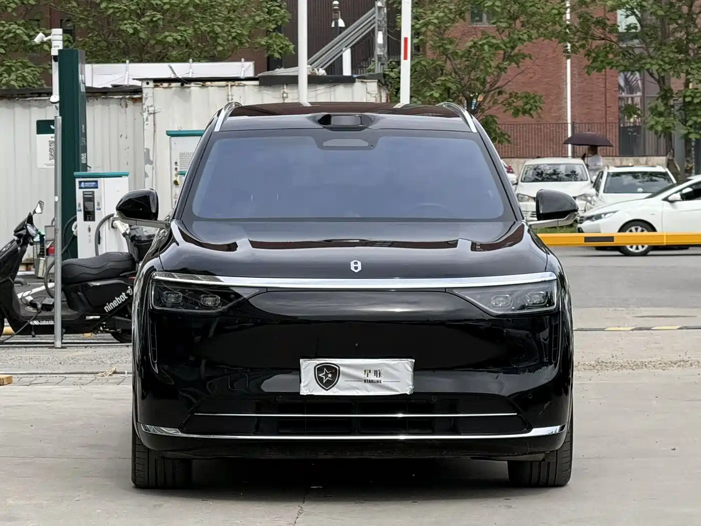 AITO Wenjie AITO M8 2025 Range Extender Max+ Edition 53.4kWh 5-seater фото 2