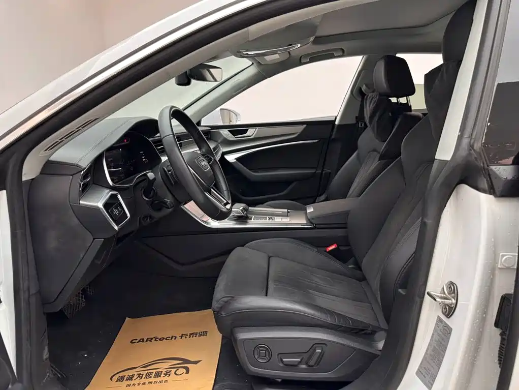 Audi A7 2024 2023 Model 45 TFSI Premium Selection Edition
