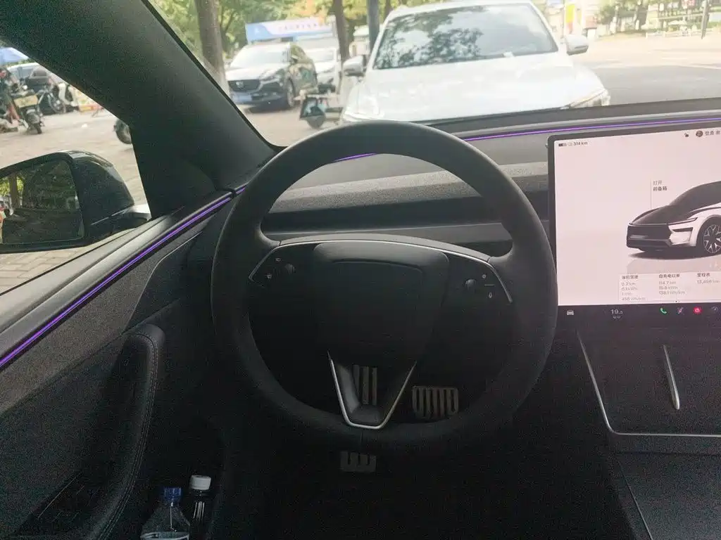 Tesla Model Y L 2026 2025 Facelift Long Range AWD
