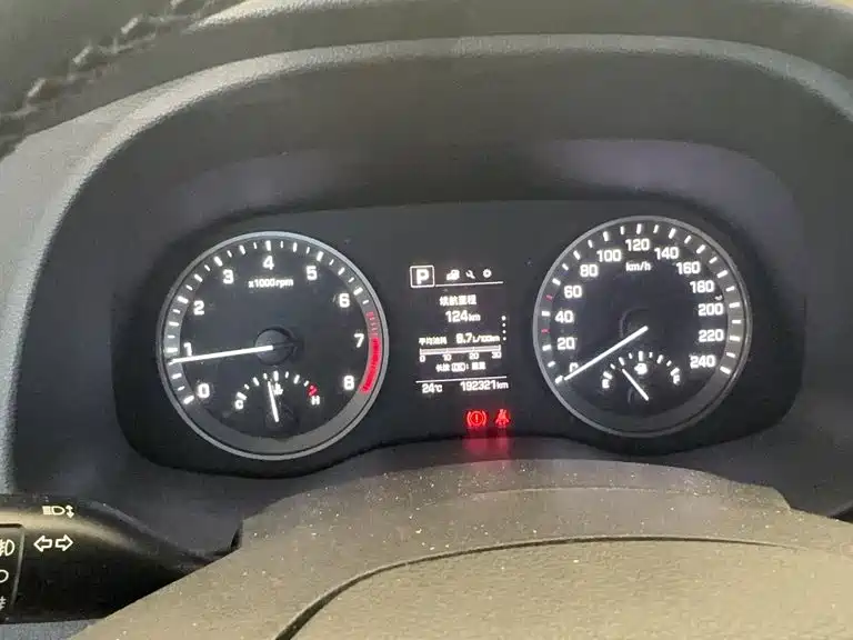 Фото 5 - Hyundai Tucson
