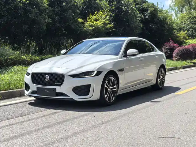 Jaguar XEL 2020 2.0T 200PS R-DYNAMIC S Progressive Sport Edition — фото 1
