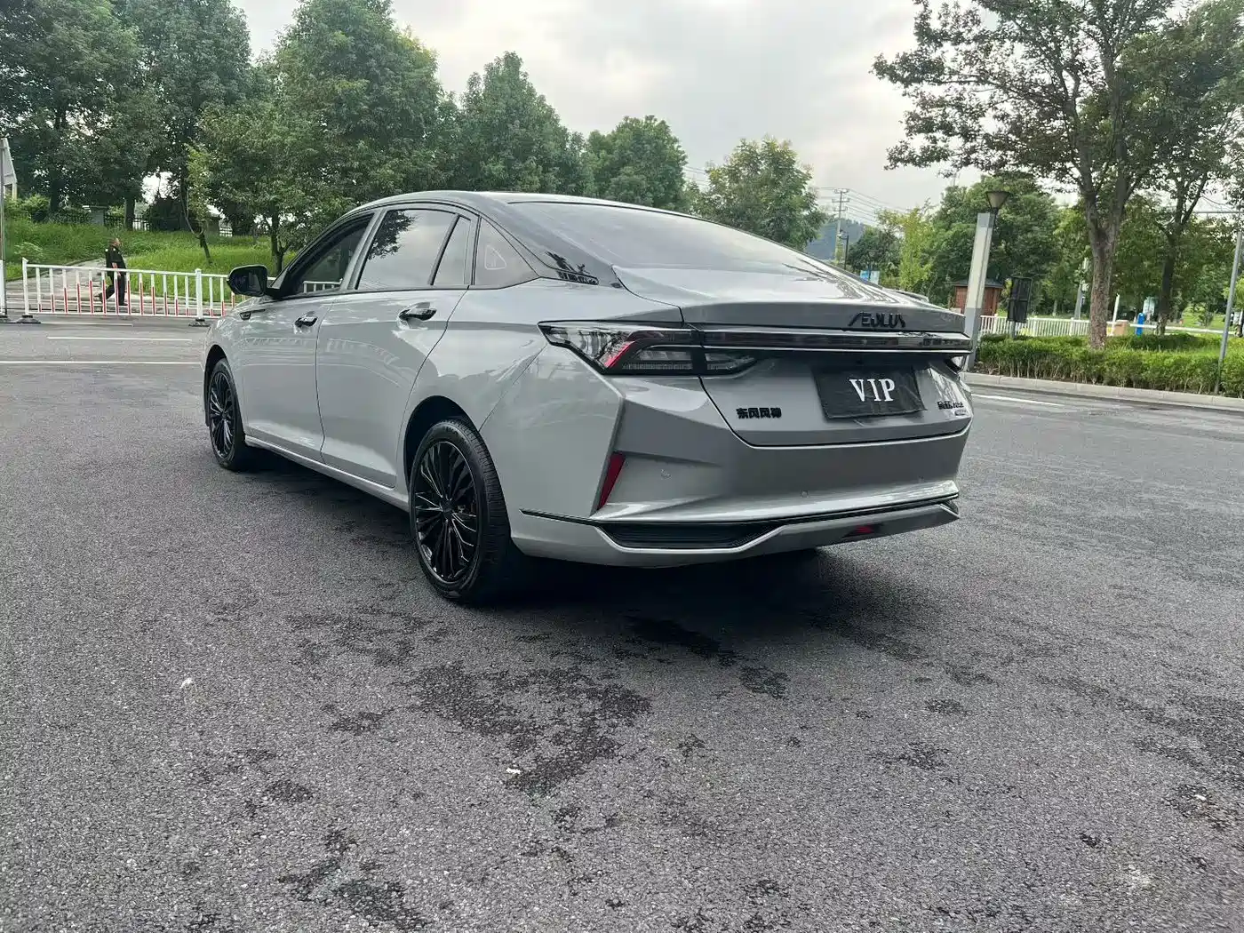 Dongfeng Aeolus Yixuan MAX 2023 2023 1.5T Ultra Cool Dad Edition