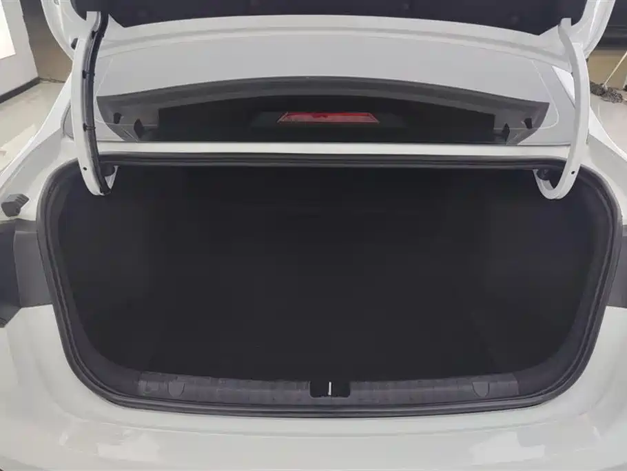 GEELY AUTOMOBILE EMGRAND