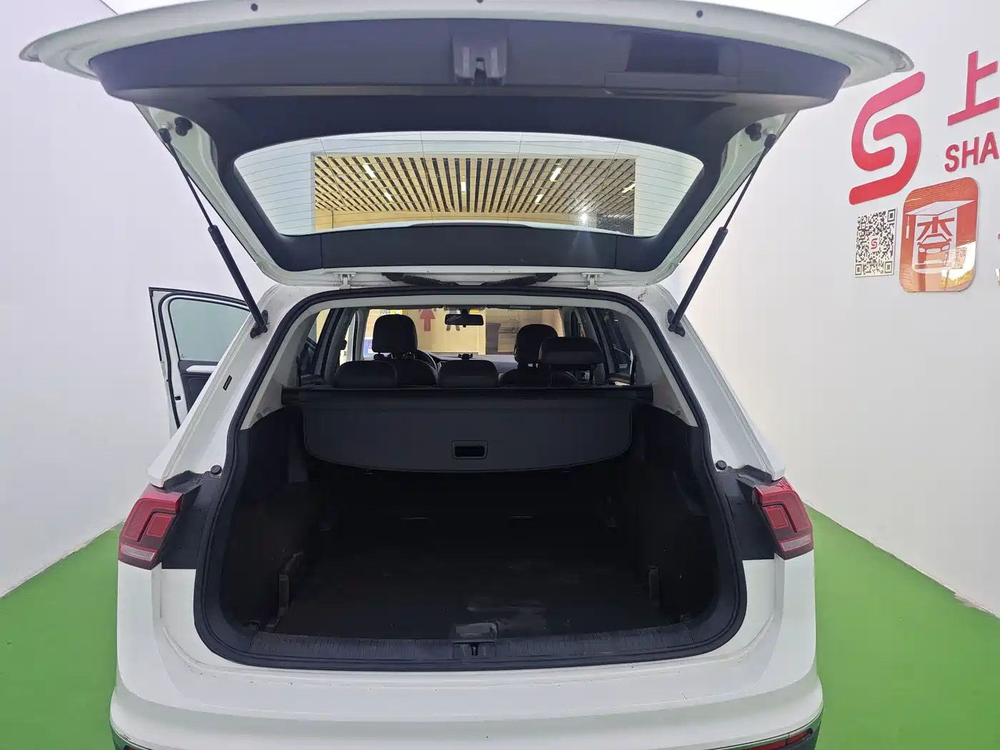 Volkswagen Tiguan L 2021 330TSI Automatic 2WD Smart фото 15