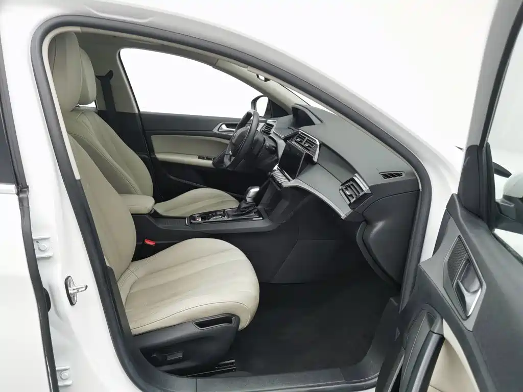 Peugeot 408 2023 2022 1.6T Dream Chaser Edition