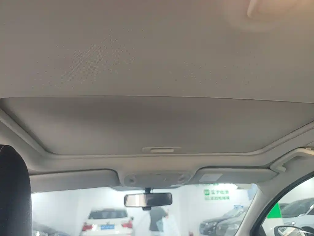 Фото 18 - Ford Focus