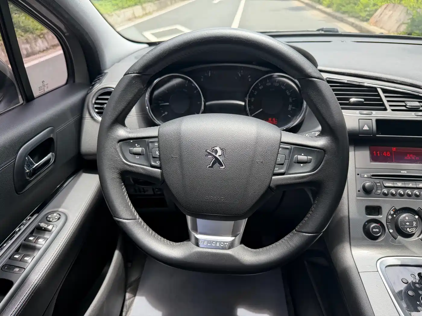 Peugeot 3008 2017 2016 1.6THP Automatic Trend Edition