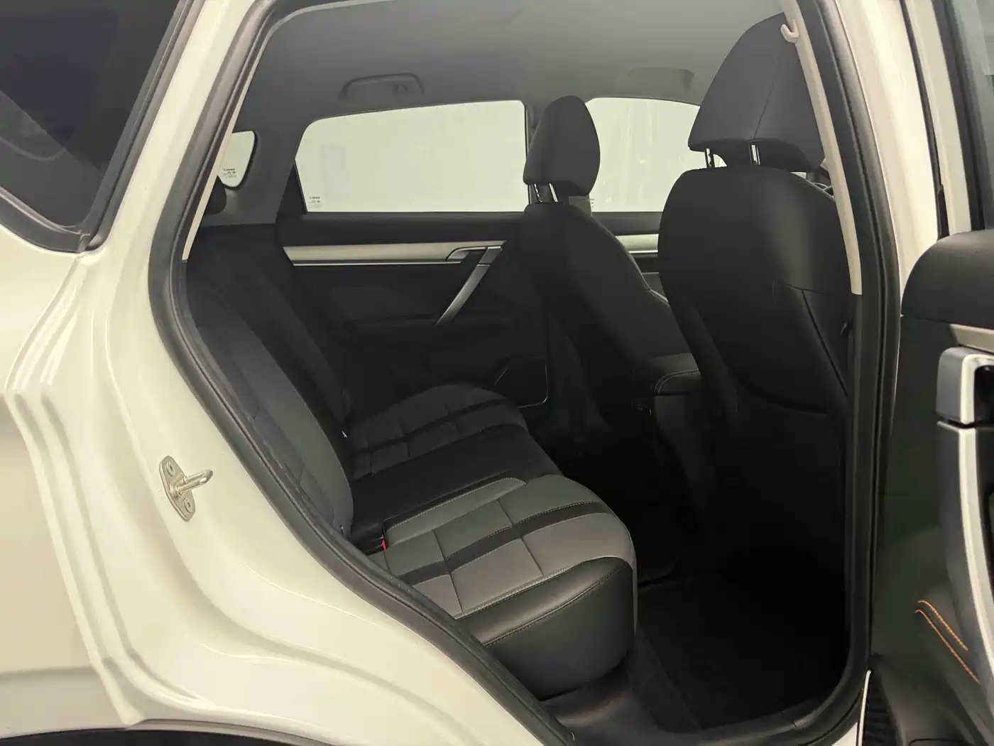 GEELY AUTOMOBILE BINYUE