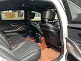 Photo 11 - Mercedes-Benz S-Class
