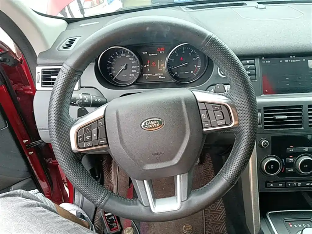 Land Rover Discovery Sport 2016 2.0T SE фото 11