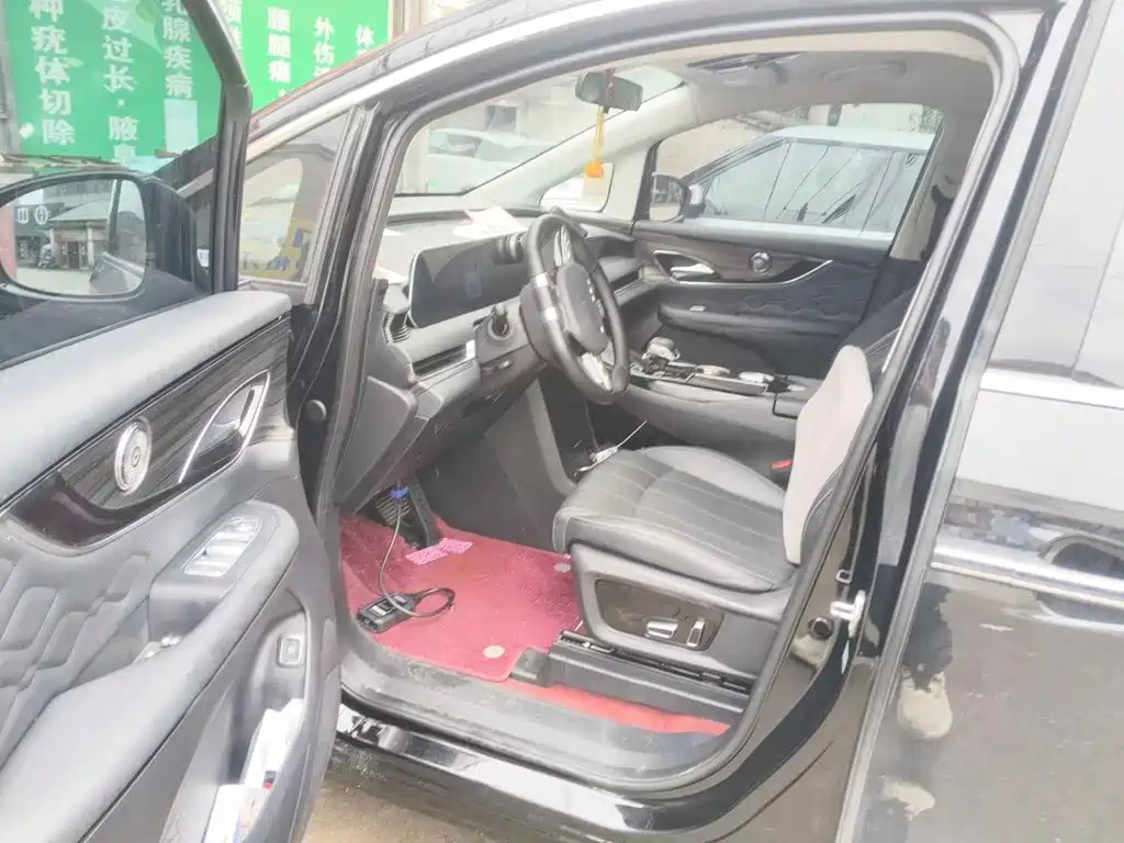 Dongfeng Fengxing Starlight V9 2025 2026 Beyond Joy Series 200km Comfort