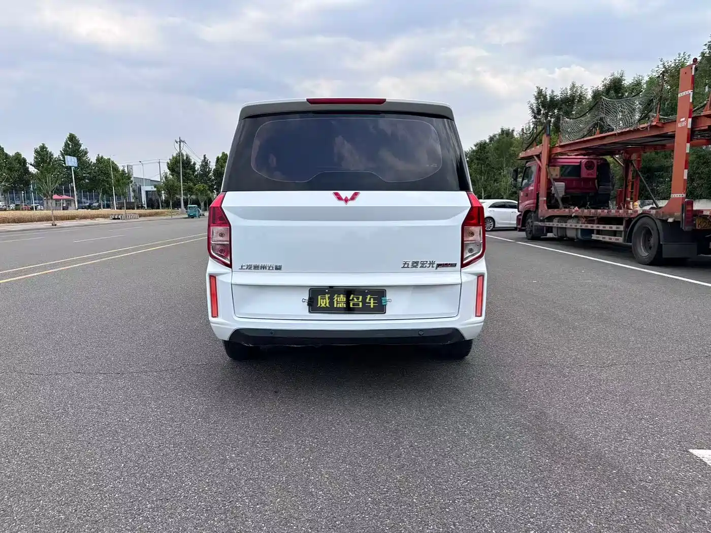 Wuling Motors Wuling Hongguang PLUS 2020 2019 1.5T Manual Comfort 7-Seater