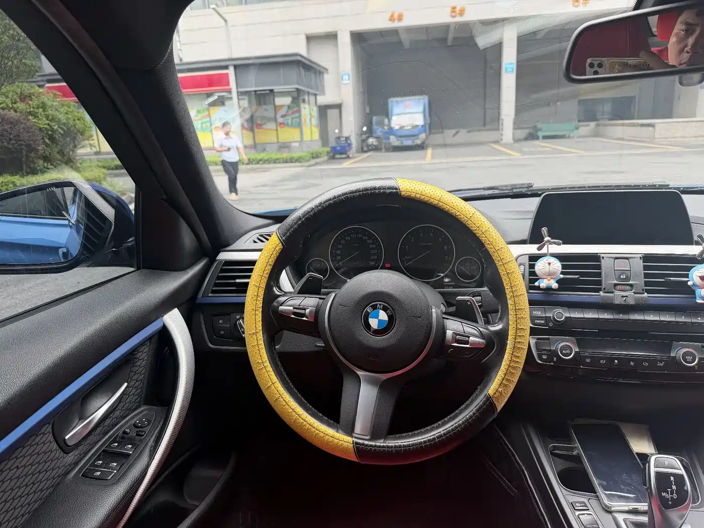 BMW 3 Series 2018 320i M Sport Package фото 4
